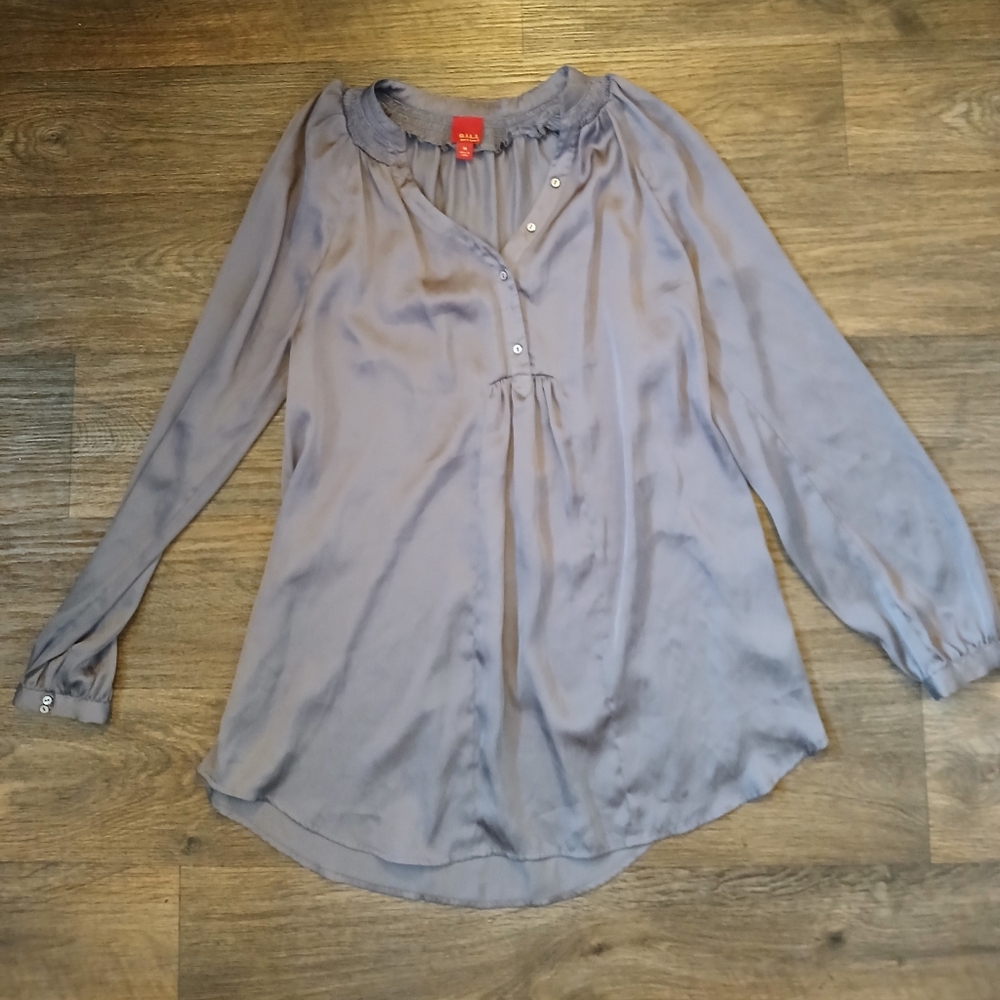 G.I.L.I. Gray Long Sleeve Blouse with Mandarin Collar.